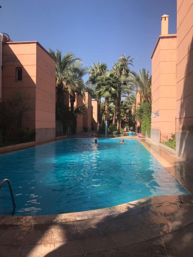 Appartement Dans Residence Avec Piscine Marraquexe Exterior foto